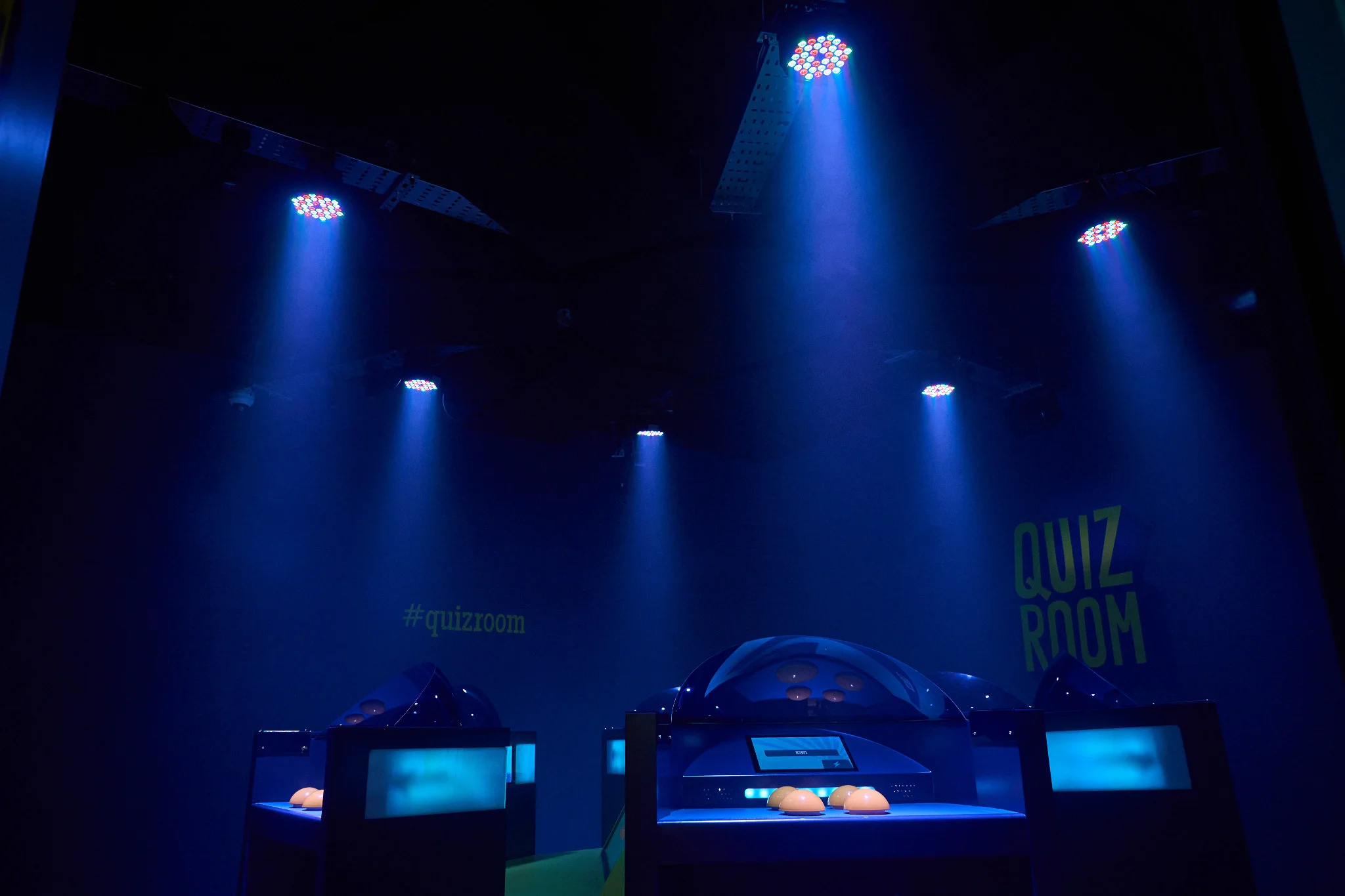 Our original quiz : play in London the first immersive indoor and fun ...